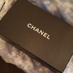 CHANEL shoe box only
